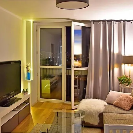 Super Cosy And Bright- Golden Apartments- Old Town- Center Апартаменты Варшава